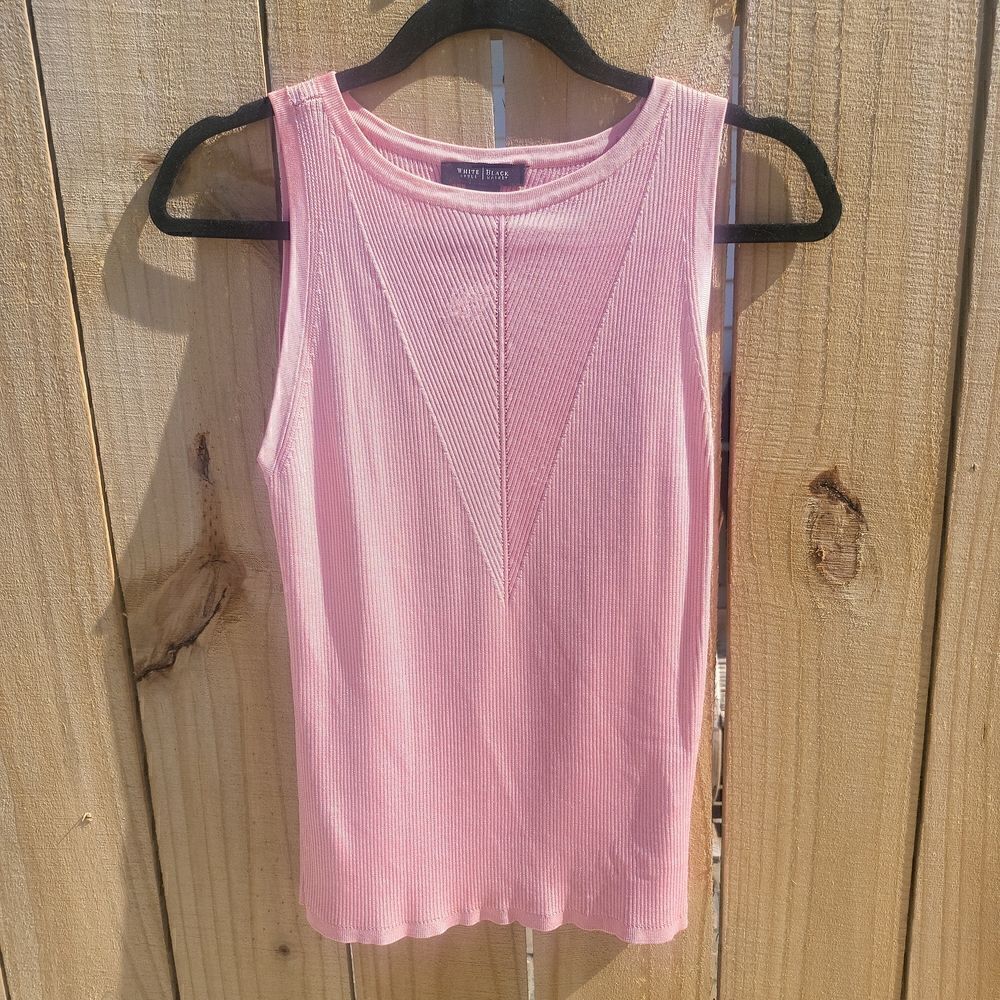 White House Black Market top size small